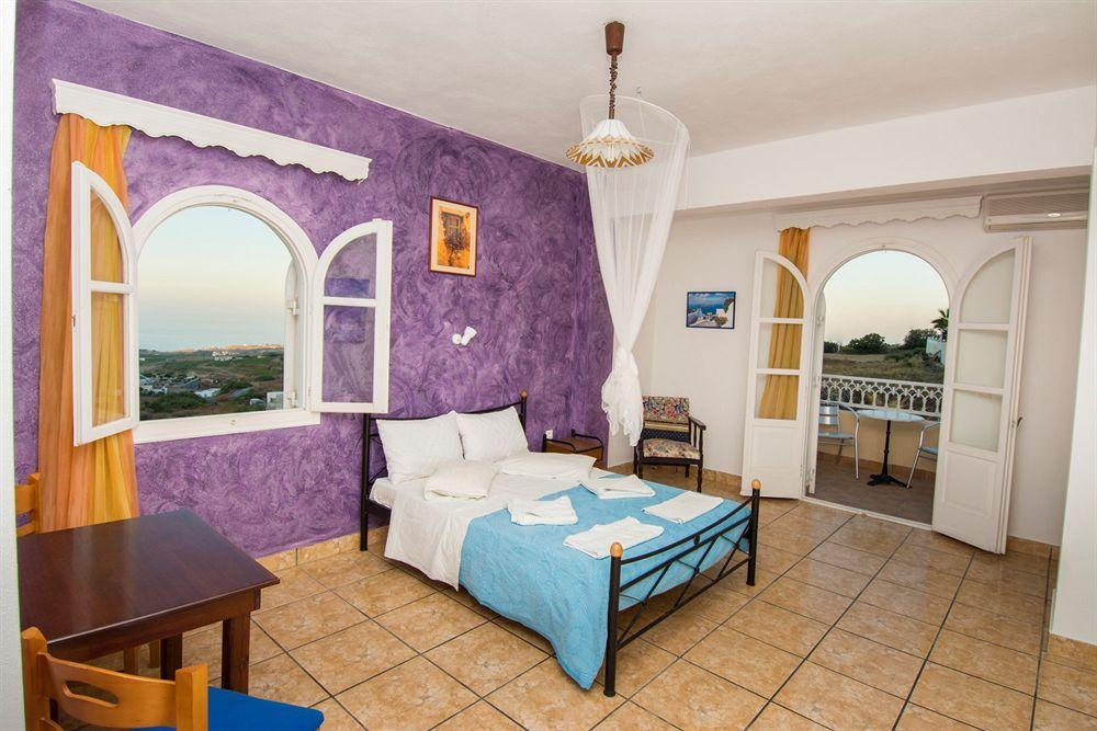 Fira East Hotel Exterior foto